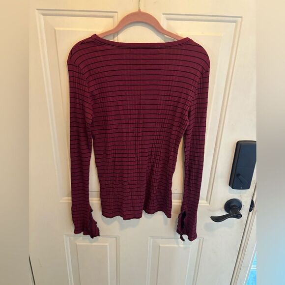 Anthropologie Michael Stars Red and Black Striped Long Sleeve Top Sleeve Detail - Picture 8 of 8